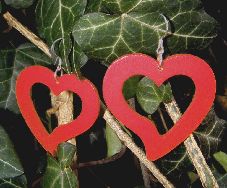 Valentinstag-Ohrherzen, groß