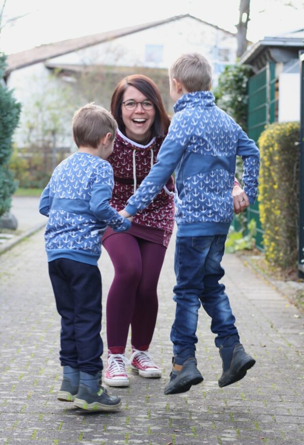 Kombi Paket Bow-Cut-Hoodie TEENS und Bow-Cut-Hoodie Damen (Größen 122-164, 32-50)
