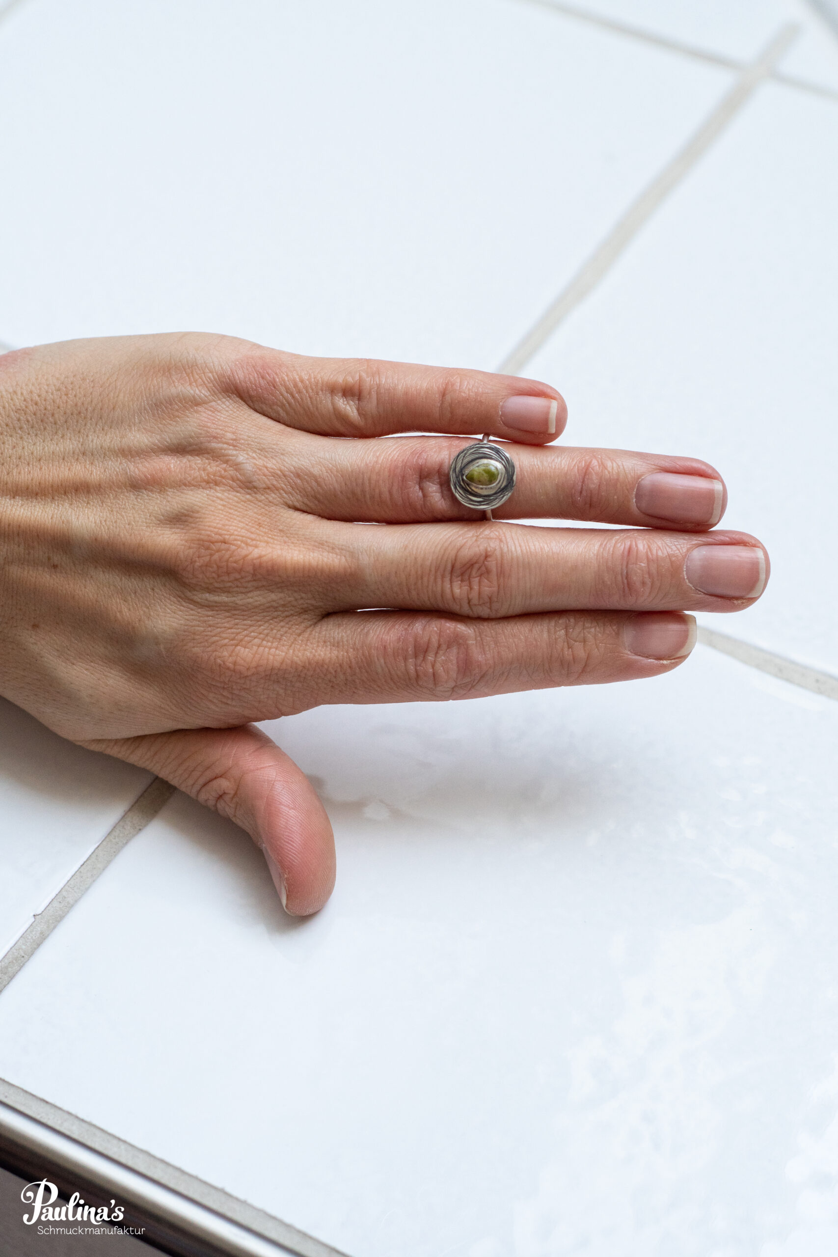 Ring mit Unakit und Sterling-Silber – Bild 3